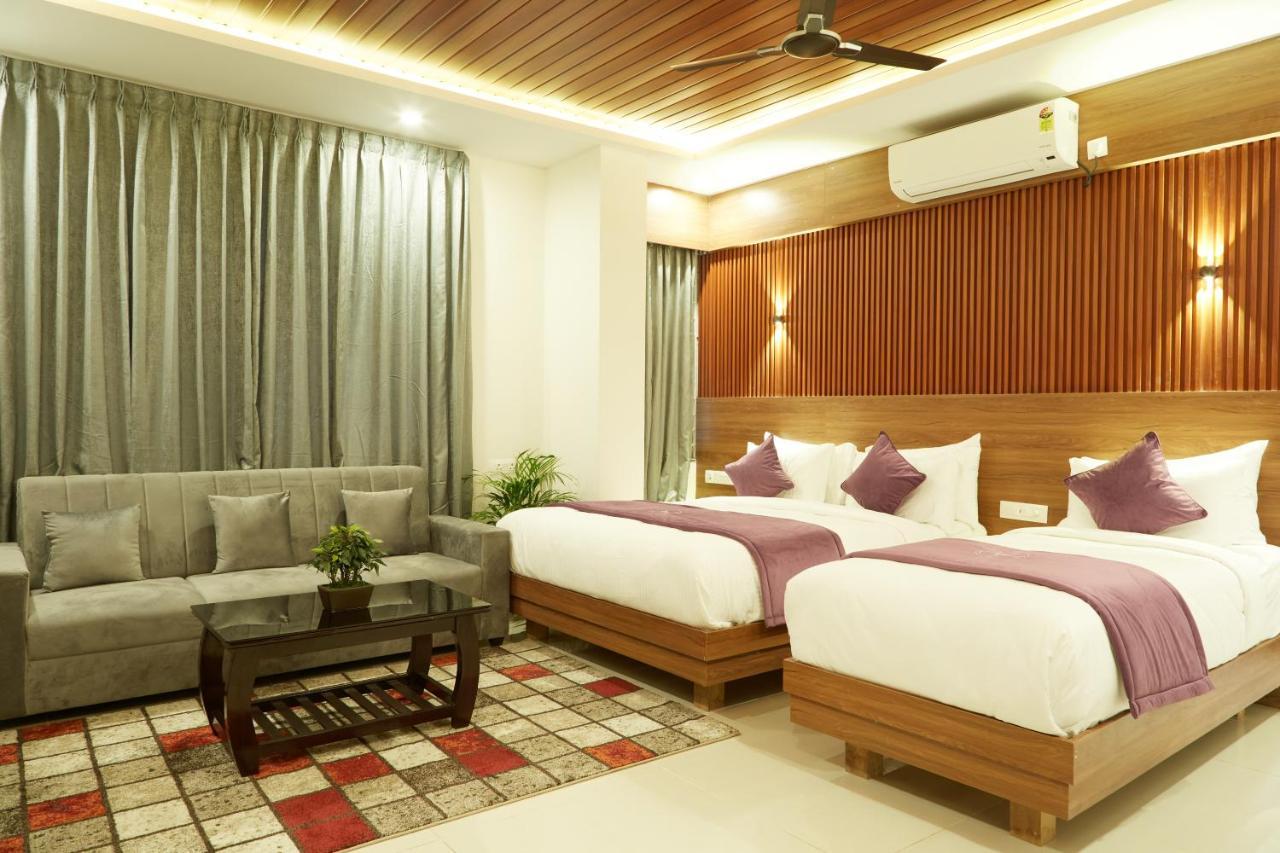 Vovo Premier Hotel Bangalore Esterno foto