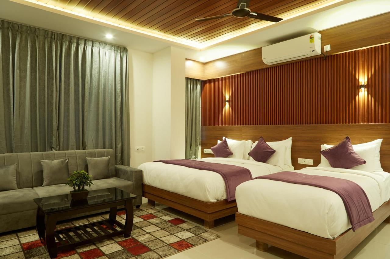 Vovo Premier Hotel Bangalore Esterno foto