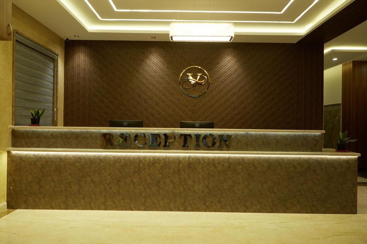 Vovo Premier Hotel Bangalore Esterno foto