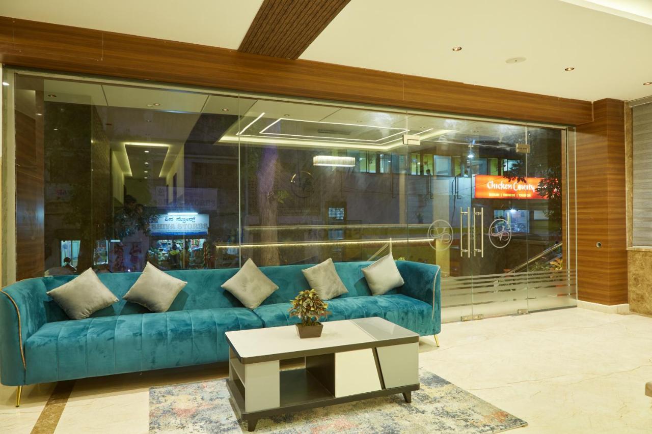 Vovo Premier Hotel Bangalore Esterno foto